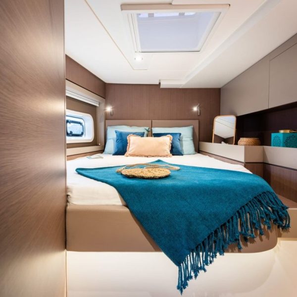 ammos charter catamaran